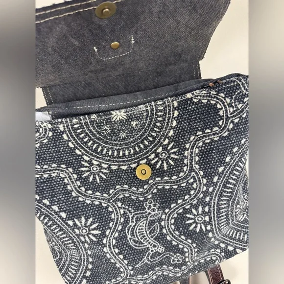 Myra Bag Carry Me Backpack - Picture 3 of 6